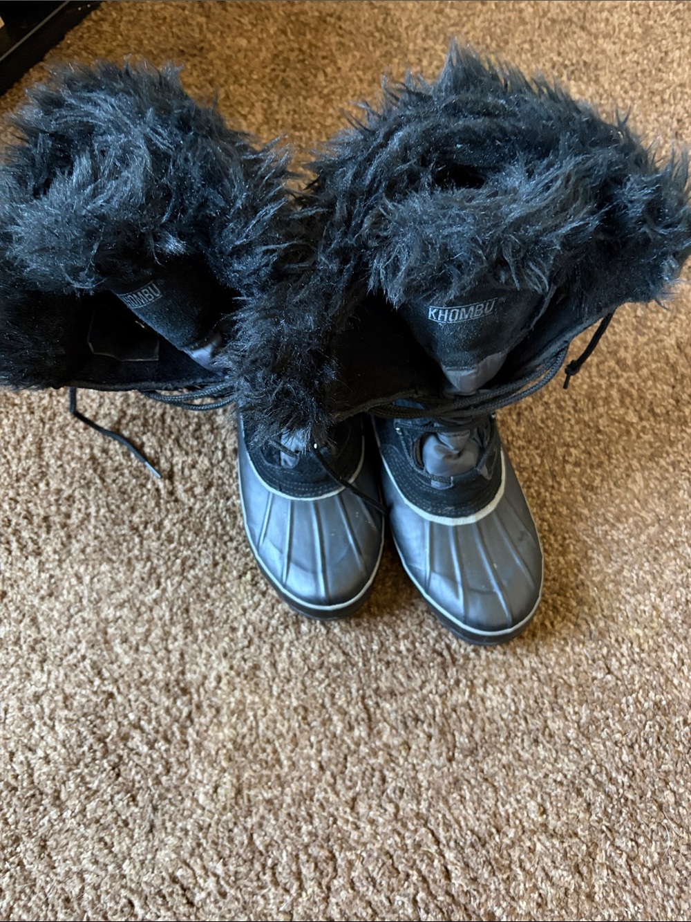 Khombu Kids Black Faux-Fur Winter Boots